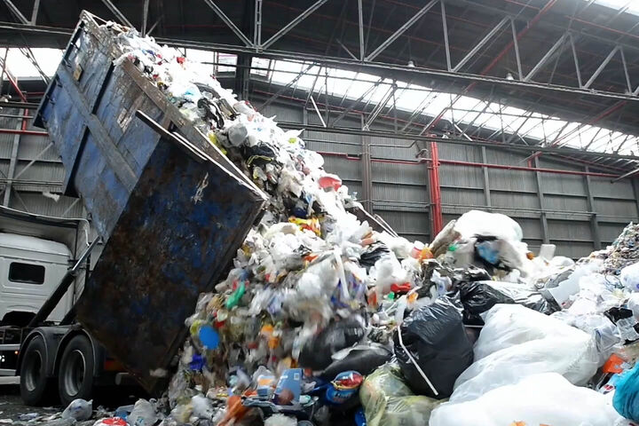VYROBENO V EVROPĚ, NAVRŽENO PRO ODOLNOST A SNADNÝ SERVIS