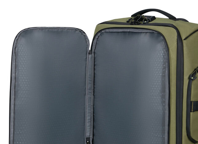 Snadno přístupná přední kapsa