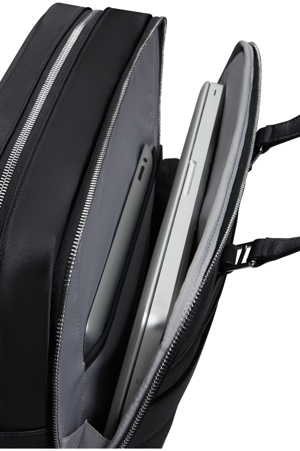 Samsonite Karissa Evo Bailhandle 15.6' 2 Comp  Černá