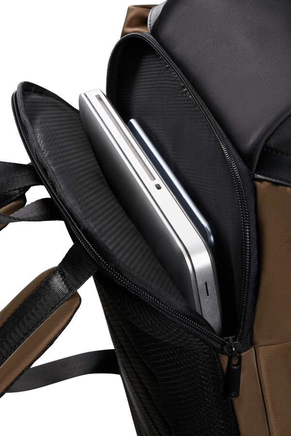 Samsonite Relyon Backpack M 15.6'' with flap  Hněd&aacute;