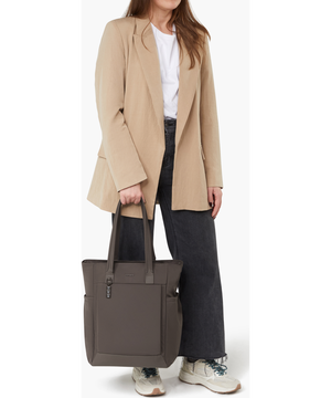 Essentis Kabelka 14.1" 40 x 28 x 16 cm | 0.9 kg