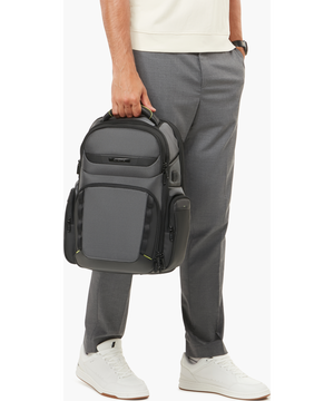 Pro-DLX 6 Batoh expandable 15.6" 43 x 30 x 15/21 cm | 1.3 kg Pro-DLX 6 Batoh expandable 15.6" 43 x 30 x 15/21 cm | 1.3 kg