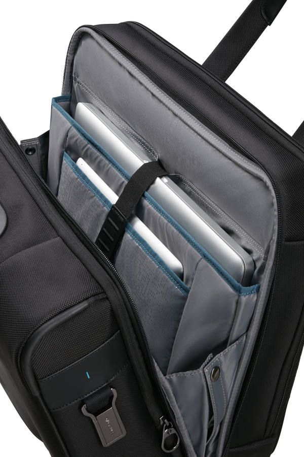 Samsonite Spectrolite 4.0 Rolling Tote Expandable 15.6'  Černá Samsonite Spectrolite 4.0 Rolling Tote Expandable 15.6'  Černá