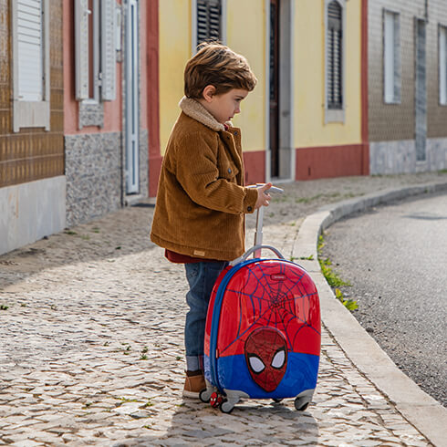 Dobrodružství může začít při cestování s naší Spider-Man kolekcí.