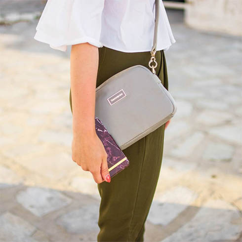 mysamsonite Light & Strong. Seriously. #TheSeriousTraveller #MySamsonite